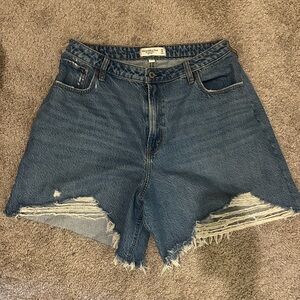 Abercrombie and Fitch Curve Love High Rise Loose Short
